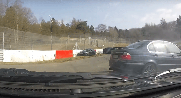 Escapa por pouco a uma aparatosa colisão em Nurburgring…