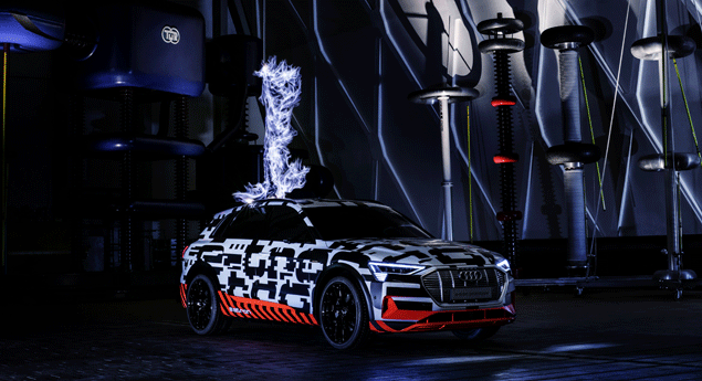 Audi e-Tron na Gaiola de Faraday