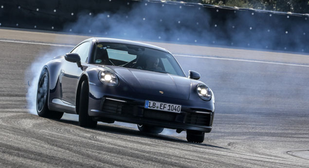 Testes ao novo Porsche 911 dão a volta ao mundo