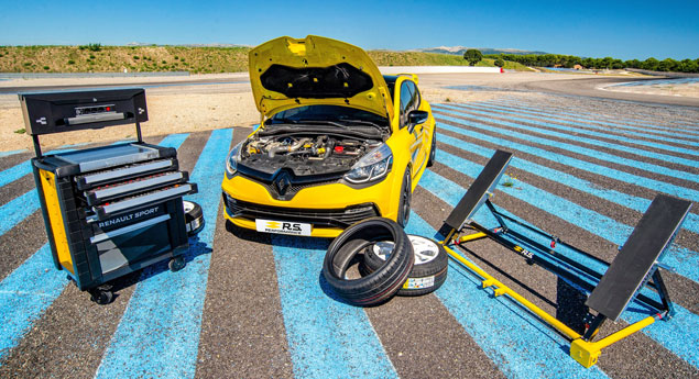 Renault lança gama de produtos RS Performance