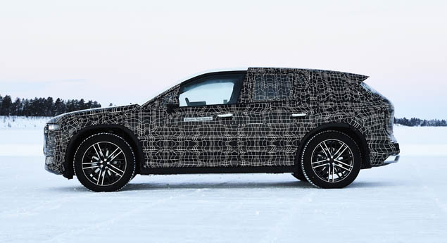 SUV elétrico. BMW mostra versão de produção do iNext a 11 de Novembro