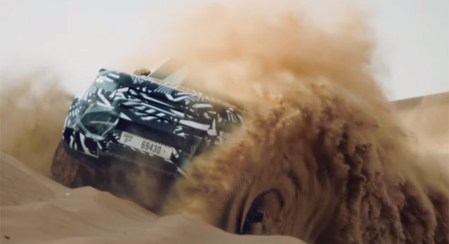 O novo Land Rover Defender atravessa as dunas do Dubai (vídeo)
