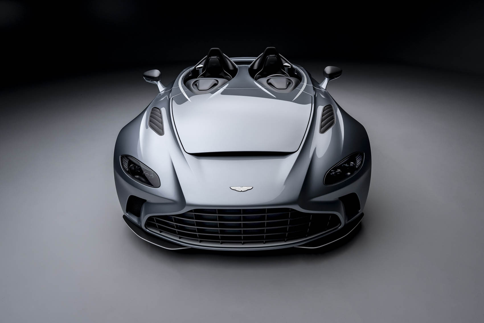 Aplicado no especialíssimo Speedster, é neste tipo de modelos que o V12 da Aston Martin promete continuar a viver