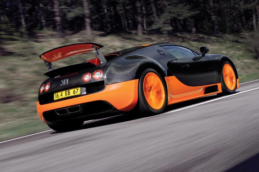 O proprietário de um Bugatti tem, em média, 84 carros, 3 jatos privados e um iate