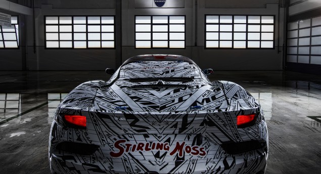 Maserati escolhe protótipo do MC20 para homenagear Sir Stirling Moss