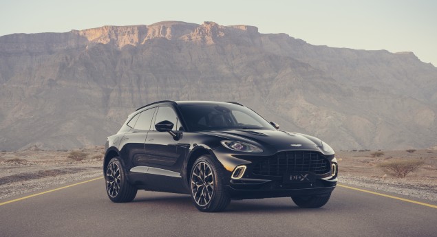Atenção, Urus! Aston Martin anuncia “o SUV de luxo mais potente do mundo”
