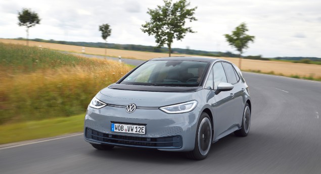 Pure Performance. Volkswagen lança ID.3 com bateria de apenas 45 kWh