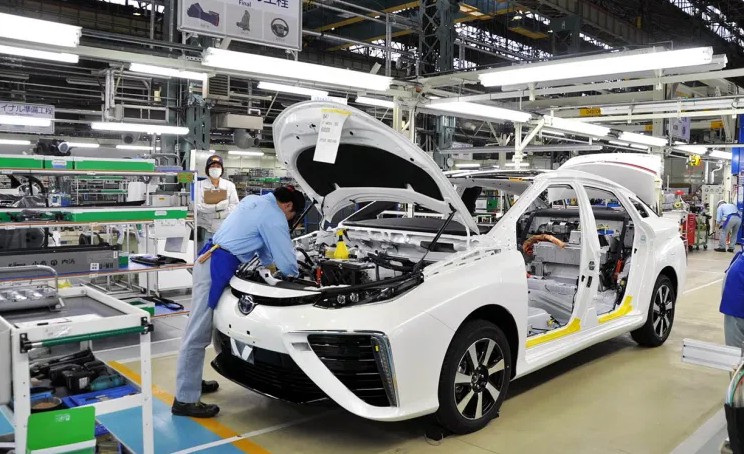 Em 1980, o Japão tornou-se no maior produtor mundial de automóveis. Atualmente é terceiro, atrás da China e dos EUA.