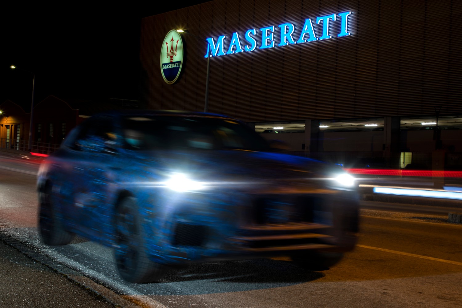 Concretizado o anunciado plano de relançamento, a Maserati prepara agora a oferta de uma gama 100% elétrica, já para 2025 