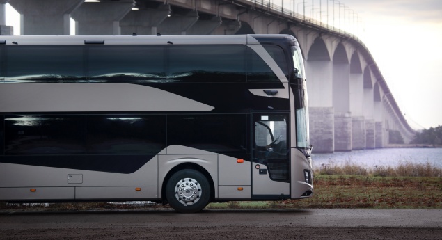 Volvo reforça oferta com novo autocarro de dois pisos