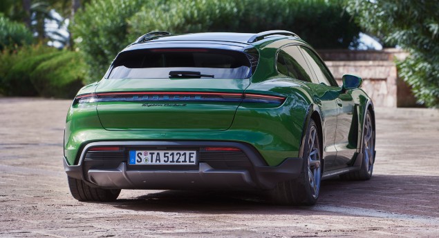 Já em Portugal. Porsche Taycan Cross Turismo promete espaço e versatilidade
