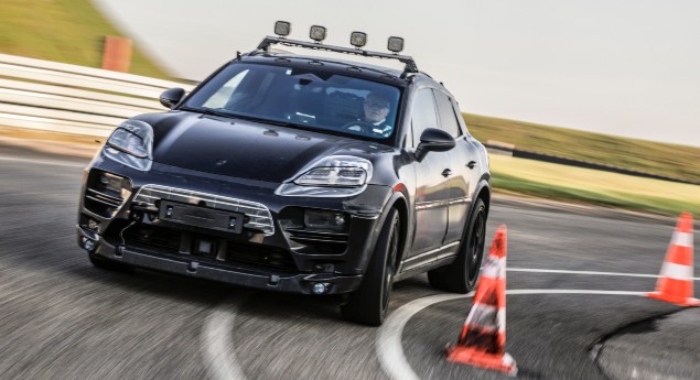 Chega em 2023. Porsche Macan 100% elétrico inicia testes em estrada