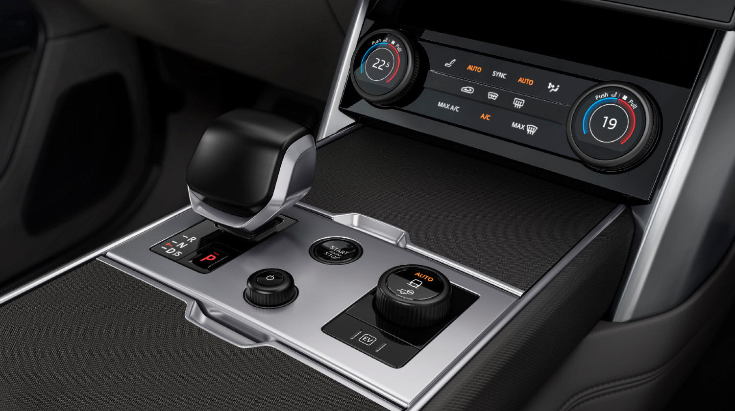 A tecnologia de ponta, nomeadamente, no apoio à condução, é uma garantia no novo Range Rover