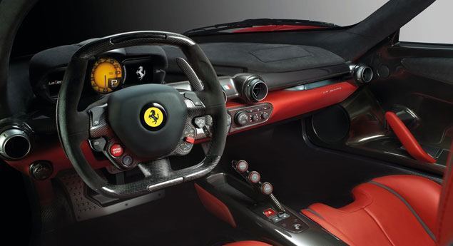 Ferrari acusada de cortar quilometragem dos carros