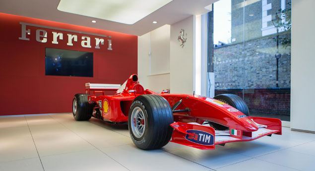 Réplica do Ferrari de Schumacher vai voltar a andar