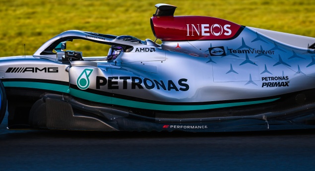 Produtos Spies Hecker na pintura do Mercedes-AMG F1 de 2022