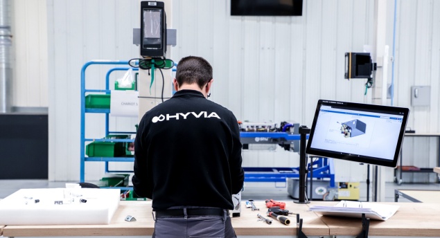 HYVIA abre fábrica para ecossistema do hidrogénio