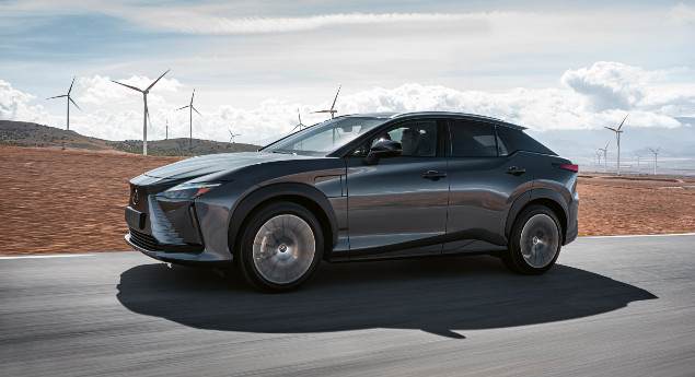Para 2023. Lexus RZ 450e apresentado com tecnologia, autonomia… e luxo