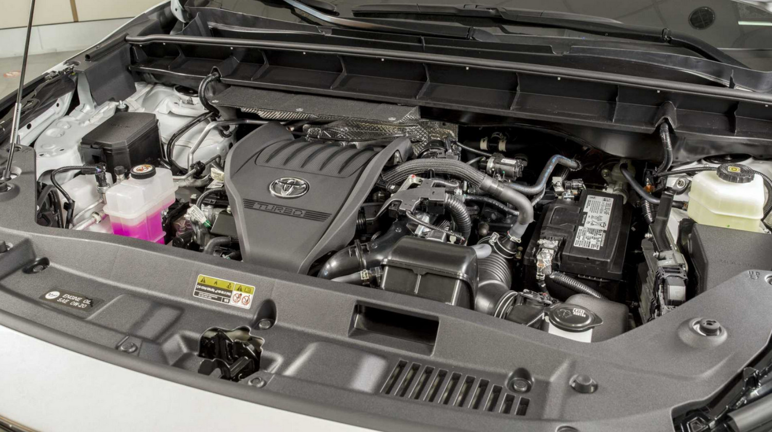O Toyota Highlander passa a ostentar um quatro cilindros turbo mais moderno e, acima de tudo, menos poluente