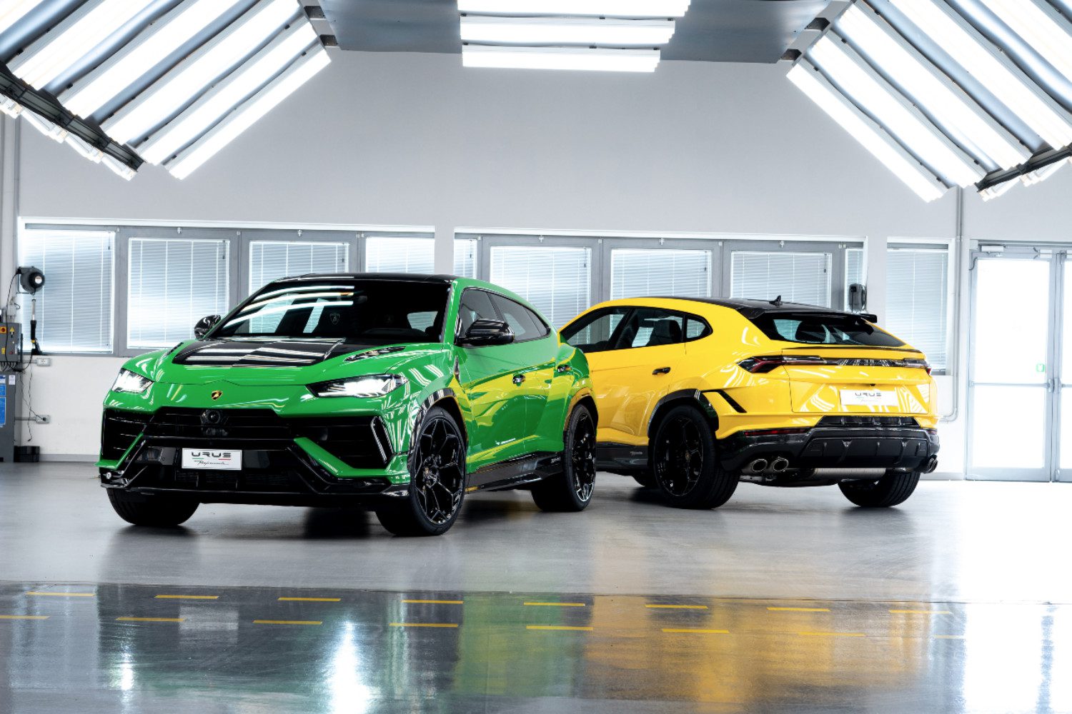 A Lamborghini espera começar a entregar as primeiras unidades do Urus Performante ainda durante o ano de 2022