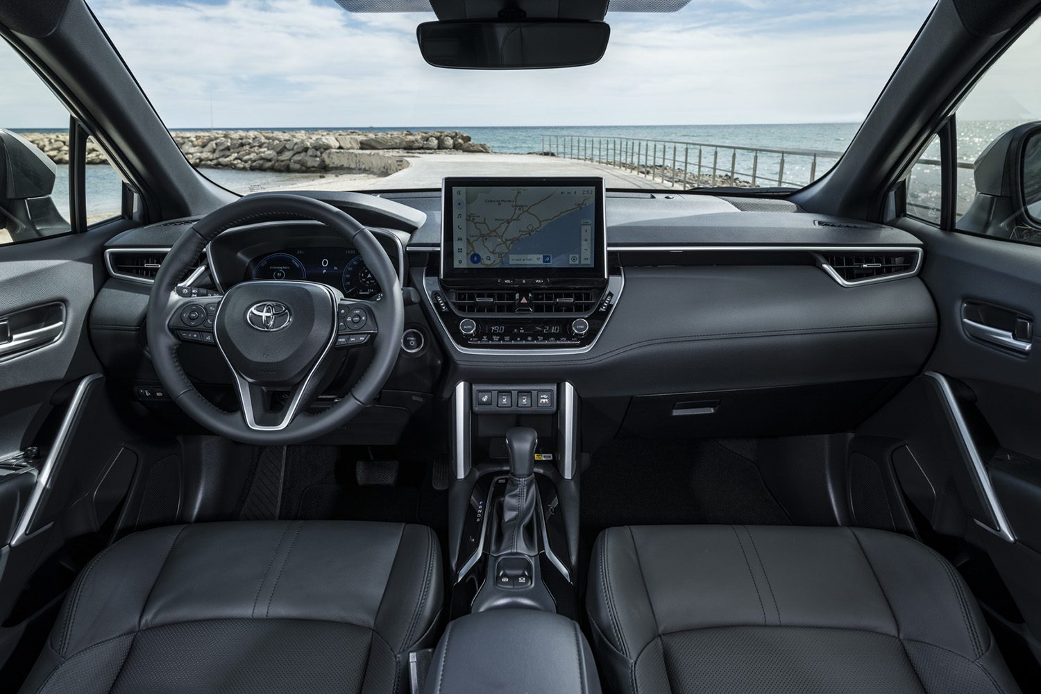 O Corolla Cross estreia o primeiro ecrã de instrumentos totalmente digital num Toyota