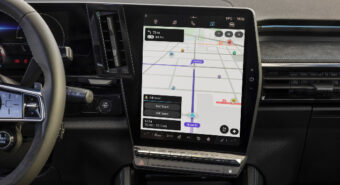 Navegação. Renault passa a disponibilizar app Waze no Megane e Austral
