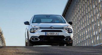Citroën aumenta potência e autonomia do ë-C4 e ë-C4 X