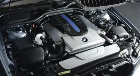 BMW desenvolveu motor que “queima” gasolina e hidrogénio