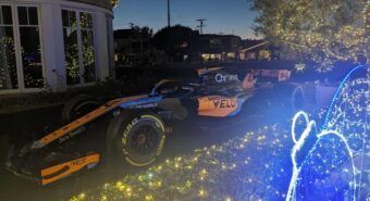Sem palavras. McLaren de F1 é a decoração de Natal que não esperávamos!
