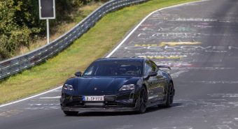 Só falta o Nevera. Novo Porsche Taycan estilhaça recorde da Tesla em Nürburgring