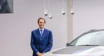 Presidente da Stellantis afasta rumores acerca de fusão com a Renault